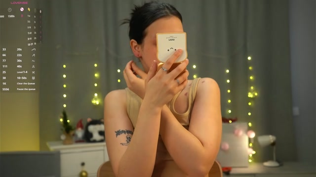 lookatmehabibi_ 2026-02-15 06:07:55